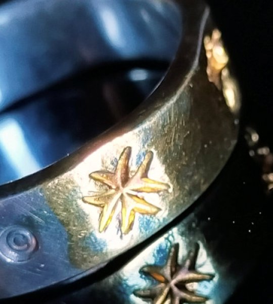 画像11: Pure Gold Wrap Flat Bar Ring (11)