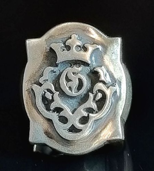 画像1: Master Raised Atelier Mark Shield Ring (1)