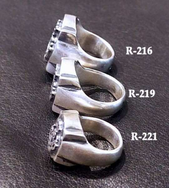 画像11: Quarter Raised Atelier Mark Shield Ring (11)