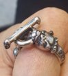 画像3: Old Bulldog With Skull Triangle Wire O-ring & T-bar Ring (3)