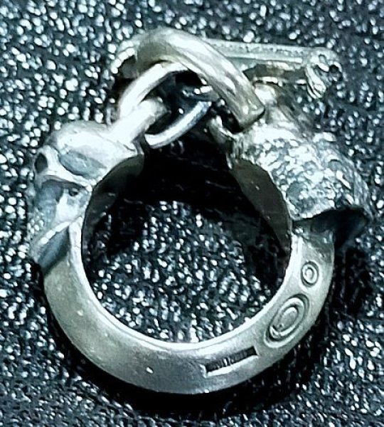 画像2: Lion With Skull Triangle Wire O-ring & T-bar Ring (2)