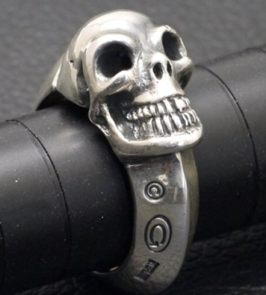 画像9: Single Skull Triangle Wire Bangle Ring (9)