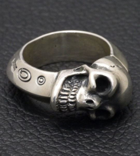 画像6: Single Skull Triangle Wire Bangle Ring (6)