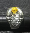 画像4: 18.85Ct Yellow Sapphire Iron Claw Ring (4)