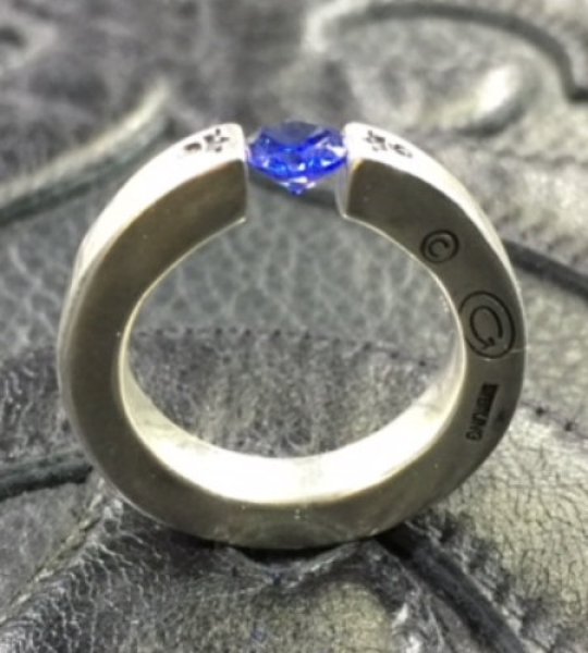 画像9: Floating Blue Sapphire Square O-Ring (9)