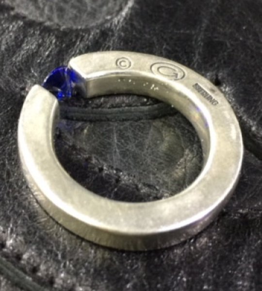 画像2: Floating Blue Sapphire Square O-Ring (2)