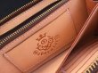 画像15: Atelier Mark Overlay Saddle Leather Round Zip Wallet (Natural) (15)