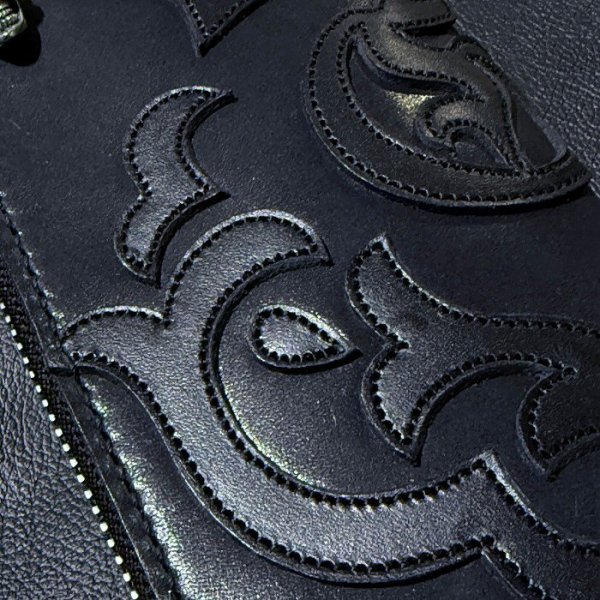 画像7: [現品限り2025年内納品OK] G&Crown Quarter Cross Oval With Crown Atelier Mark Overlay Saddle Leather Round Zip Wallet  (7)