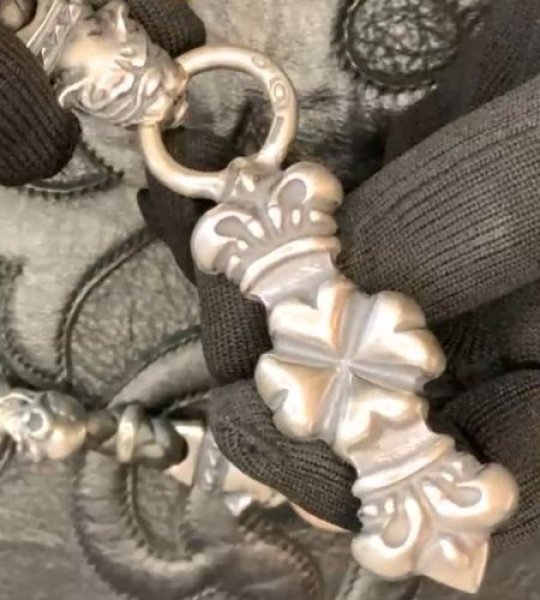 画像2: 4Heart Crown Cross Key Keeper With 2Old Bulldogs & 2Skulls Braid Leather Wallet Chain (2)