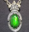 画像11: Flashing Fire Green Labradorite With Large Crown On Sculpted Oval Pendant (11)