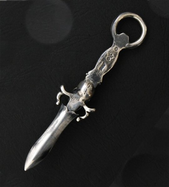 Gaborartory Dagger With Skull Pendant