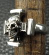 画像5: Quarter Skull On Square Hammer Cross Ring (5)