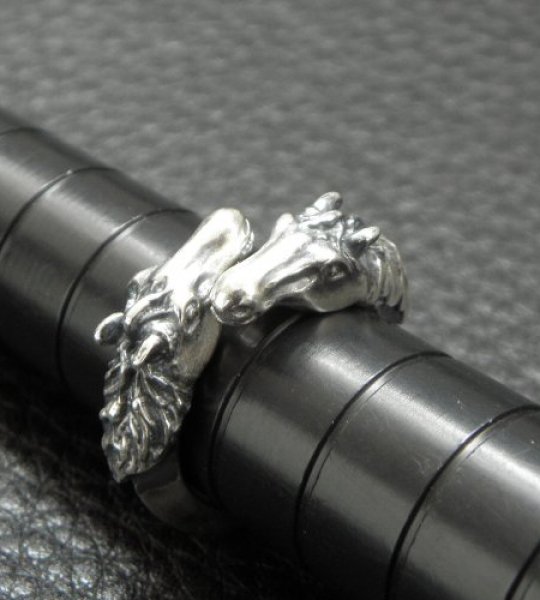 画像12: Horse Triangle Wire Bangle Ring (12)