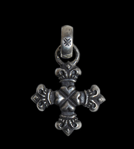 Gaboratory One Eighth 4 Heart Crown Short Cross With H.W.O Pendant